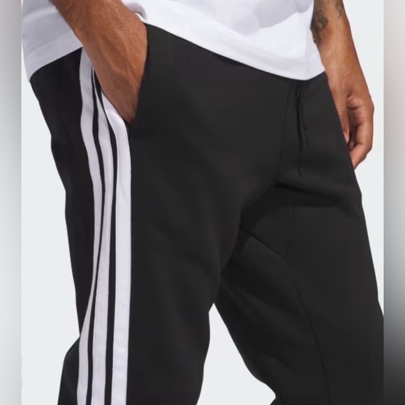 Adidas Men's 3 Stripes Essentials Joggers Track Pants NWT - Picture 2 of 6